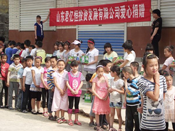 保温饭盒进校园