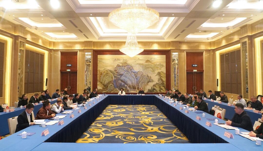 公司领导参加潍坊学院校友会第 一届理事会第四次会议及首届“AI+制造”产教融合发展大会